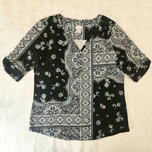 Chico's Women's Black and White Paisley Print Top T-shirt V-neck 3/4 Size M